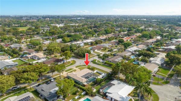 Mirror Lake Estates, 7400 NW 10th Pl, Plantation, Florida 33313, image 2