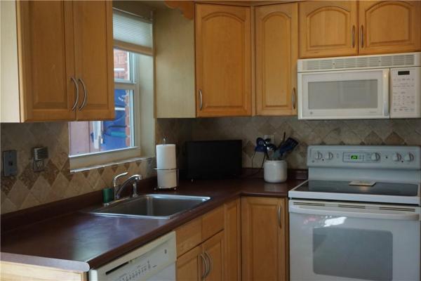Manor Grove Village, 184 NE 20th Ct #2E, Wilton Manors, Florida 33305, image 3