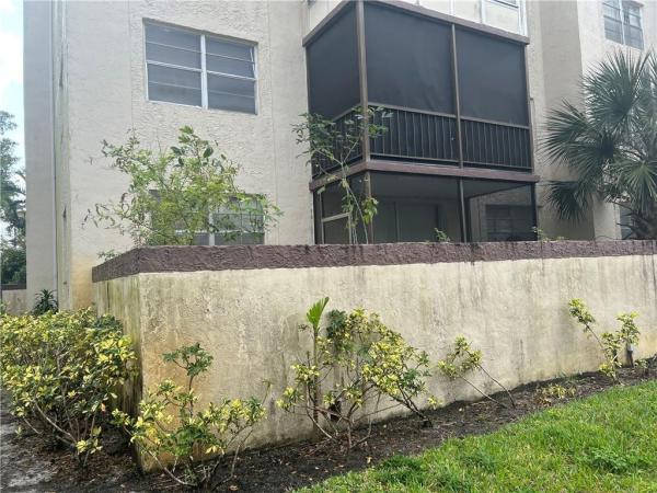 Omega, 1681 NW 70th Ave #111, Plantation, Florida 33313, image 2