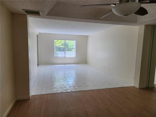 International Village At Inverrary, 3660 Inverrary Dr #3L, Lauderhill, Florida 33319, image 3