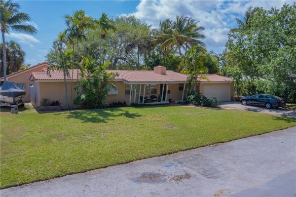 Beach Way Heights, 2406 NE 13th Ct, Fort Lauderdale, Florida 33304, image 1