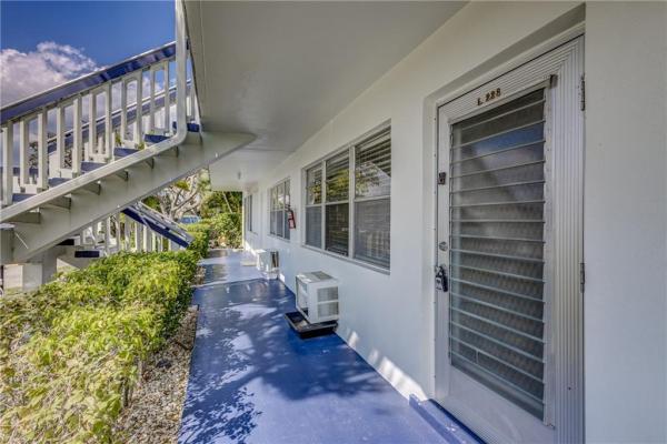 Northampton At Century Village, 228 Northampton L, West Palm Beach, Florida 33417, image 2