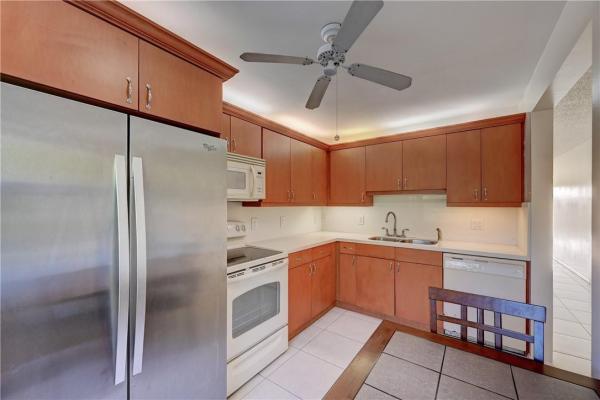 Bermuda Village, 1904 Bermuda Cir #A3, Coconut Creek, Florida 33066, image 1