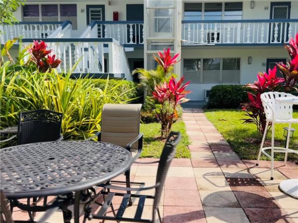 Lyndhurst, 54 Lyndhurst C, Deerfield Beach, Florida 33442, image 3