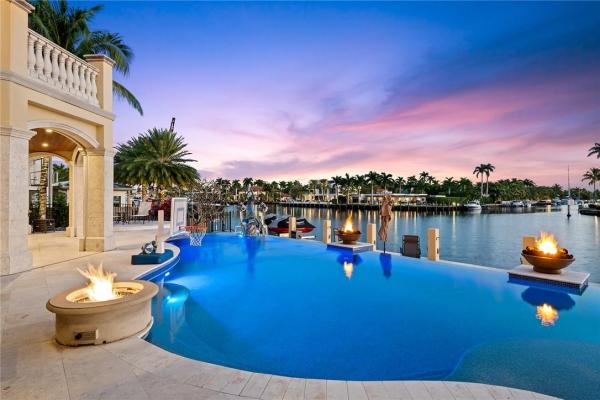 Sunrise Key, 1918 Sunrise Key Blvd, Fort Lauderdale, Florida 33304, image 1