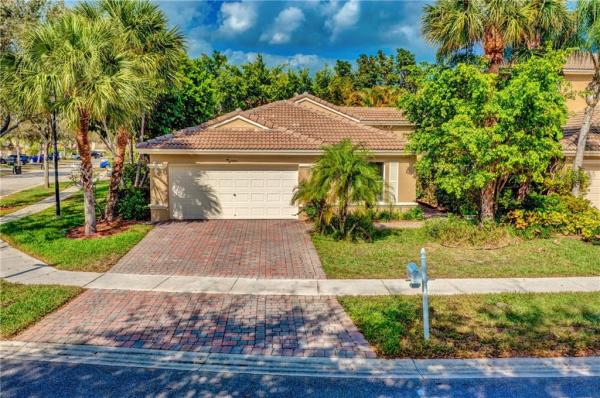 Victoria At Lakes Of Laguna, 4305 Maggiore Way, West Palm Beach, Florida 33409, image 1
