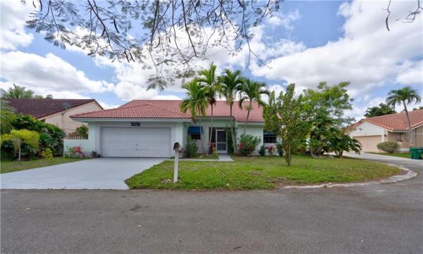 Coral Springs Village, 888 NW 104th Ln, Coral Springs, Florida 33071, image 1