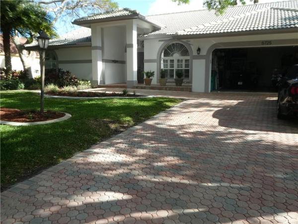 Westview Village, 5725 NW 101st Way, Coral Springs, Florida 33076, image 1