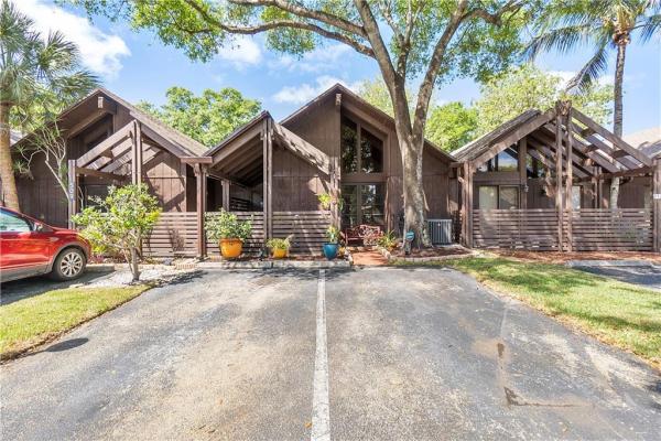 Village Townhouses At Jacaranda, 513 N University Dr #5-8, Plantation, Florida 33324, image 1