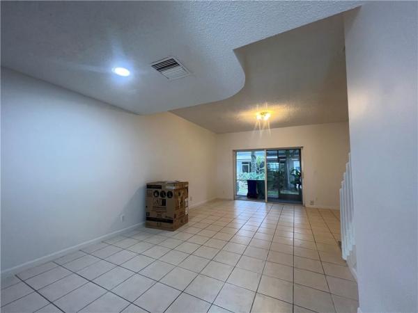 Fiesta, 3316 Celebration Ln #168, Margate, Florida 33063, image 1