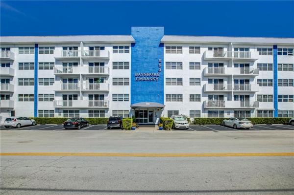 Bayshore Embassy, 550 Bayshore Dr #304, Fort Lauderdale, Florida 33304, image 1
