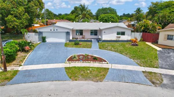 Boulevard Park, 521 SW 70th Ter, Pembroke Pines, Florida 33023, image 1