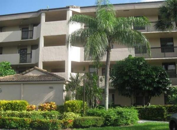 Applewood Village 1, 2660 Carambola Cir N #305, Coconut Creek, Florida 33065, image 1