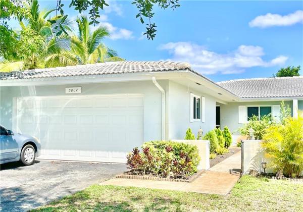 Pine Glen, 3807 NW 84th Ave, Coral Springs, Florida 33065, image 1