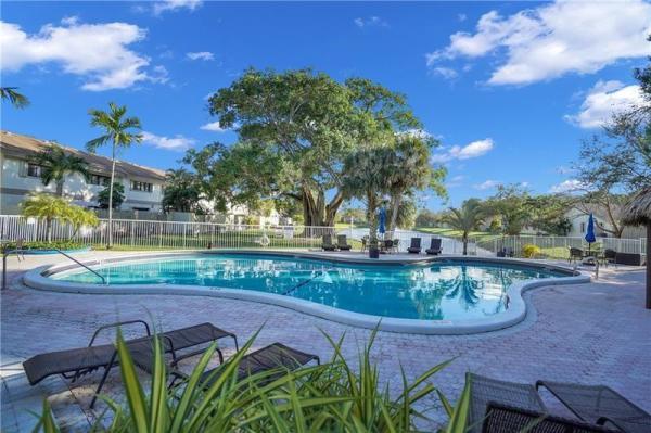 Pines West, 3074 S Oakland Forest Dr #703, Oakland Park, Florida 33309, image 1