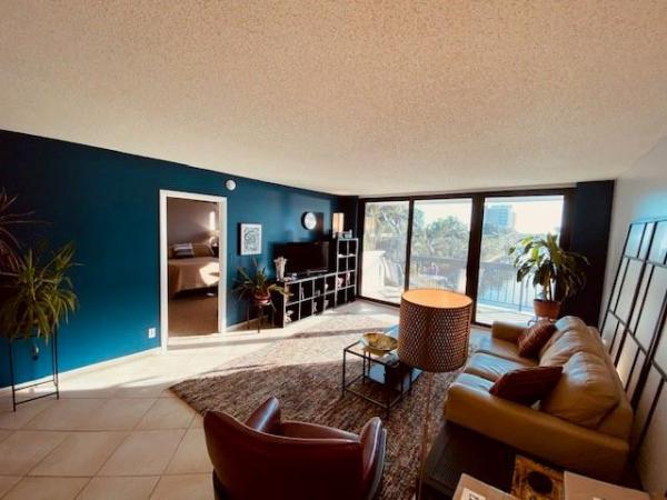 Coral Towers, 4800 Bayview Dr #404, Fort Lauderdale, Florida 33308, image 1