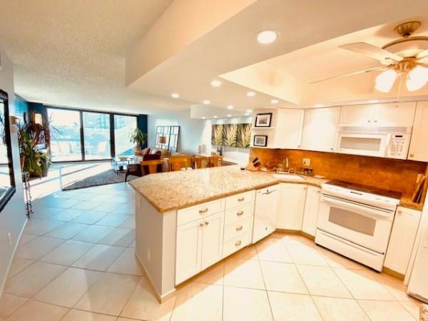Coral Towers, 4800 Bayview Dr #404, Fort Lauderdale, Florida 33308, image 2