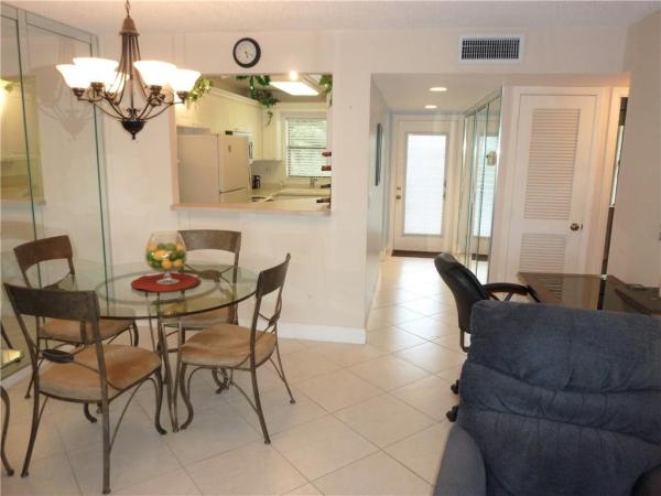 Sunrise Lakes 4, 10180 NW 30th Ct #209, Sunrise, Florida 33322, image 1