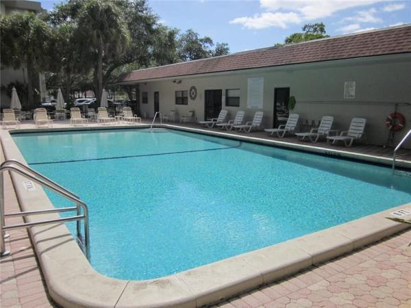 Plantation Place, 6600 Cypress Rd #402, Plantation, Florida 33317, image 1