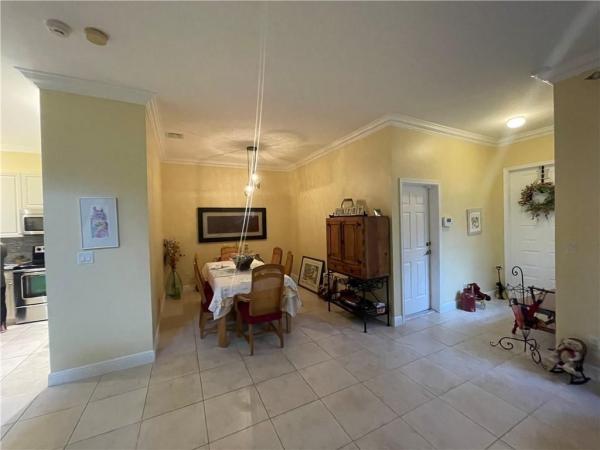 Rolling Hills Golf And Tennis Club, 3339 Lakeside Dr #35, Davie, Florida 33328, image 2