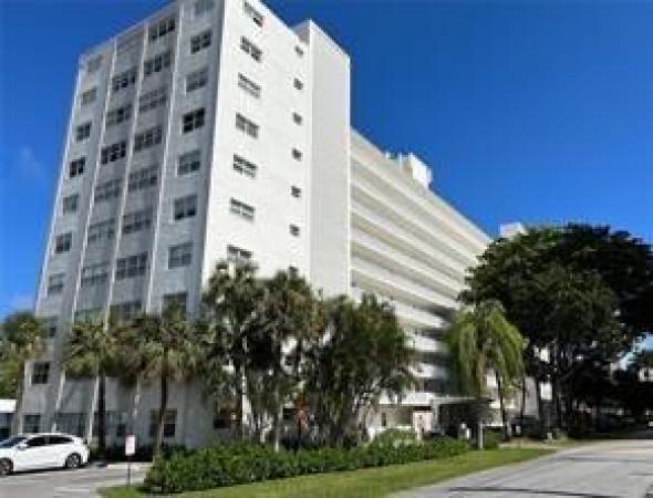 Horizon House, 2555 NE 11th St #704, Fort Lauderdale, Florida 33304, image 1