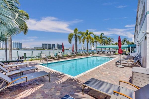 Le Laurier, 17800 N Bay Rd #503, Sunny Isles Beach, Florida 33160, image 1