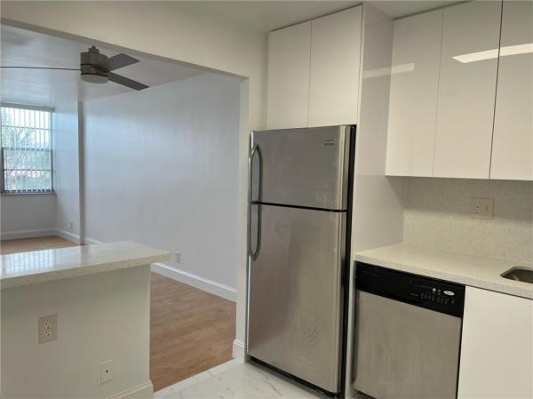 Watergate, 2741 Taft #306, Hollywood, Florida 33020, image 1