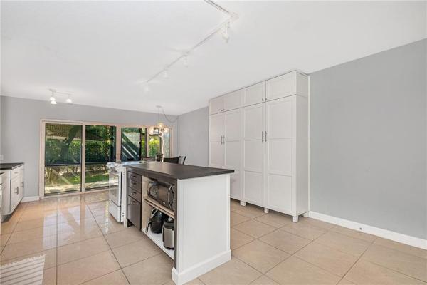 Embarcadero, 5316 NE 6th Ave #A21, Oakland Park, Florida 33334, image 1