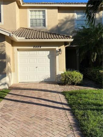 Boynton Oasis, 6444 Park Lake Cir #6444, Boynton Beach, Florida 33437, image 1