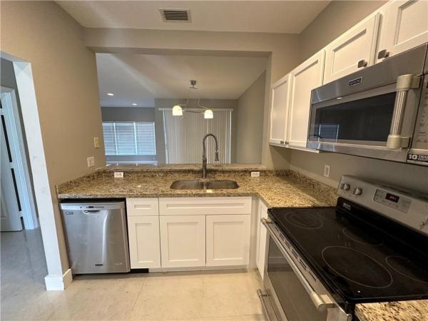 Boynton Oasis, 6444 Park Lake Cir, Boynton Beach, Florida 33437, image 3