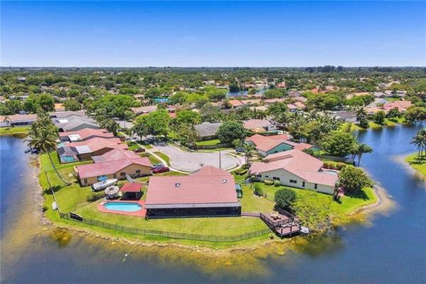 Nob Hill Estates, 512 NW 104th Ave, Plantation, Florida 33324, image 1
