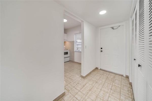 Oriole Gardens 1, 7305 NW 5th Pl #201, Margate, Florida 33063, image 1