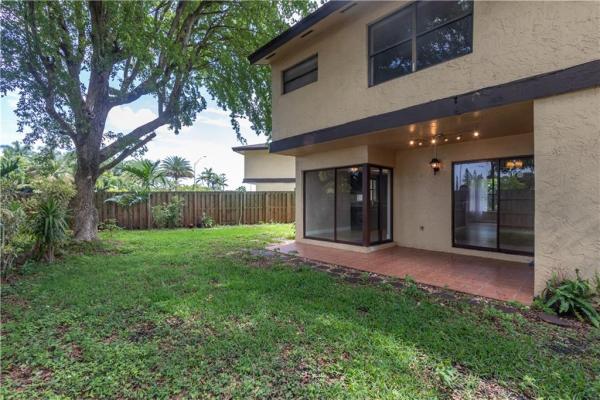 Woodgate North, 6707 SW 127th Pl #6707, Kendale Lakes, Florida 33183, image 1