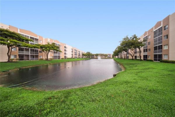 Weldon, 9537 Weldon Cir #I206, Tamarac, Florida 33321, image 1