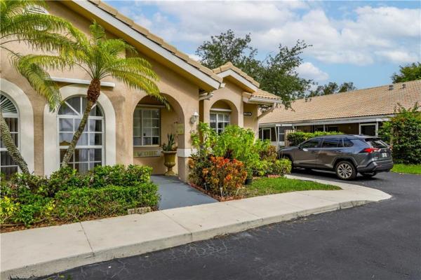 Villas On The Green, 3181 Holiday Springs Blvd #43, Margate, Florida 33063, image 1