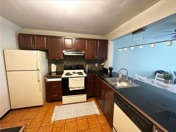 Country Pines, 7175 Orange Dr #204H, Davie, Florida 33314, image 1