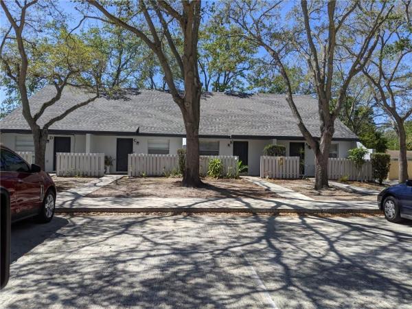 Southern Courtyard, 2015 Oleander Blvd #D, Fort Pierce, Florida 34950, image 1
