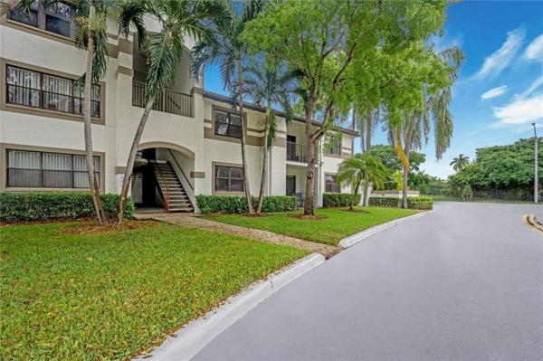 Hollywood Parc, 520 S Park Rd #21-12, Hollywood, Florida 33021, image 1
