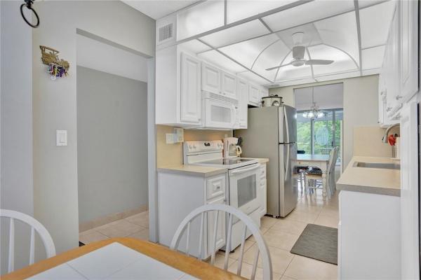 Cypress Chase, 2999 NW 48th Ave #450, Lauderdale Lakes, Florida 33313, image 3