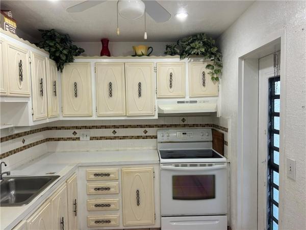 Topaz North, 4090 NW 42nd Ave #206, Lauderdale Lakes, Florida 33319, image 1