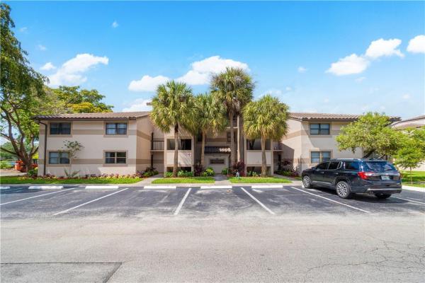 Villas De Venezia, 9995 Nob Hill Ln, Sunrise, Florida 33351, image 1