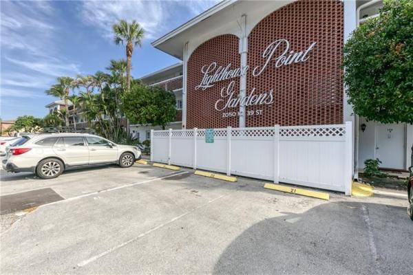 Lighthouse Point Gardens South, 2050 NE 39th St #103e, Lighthouse Point, Florida 33064, image 1