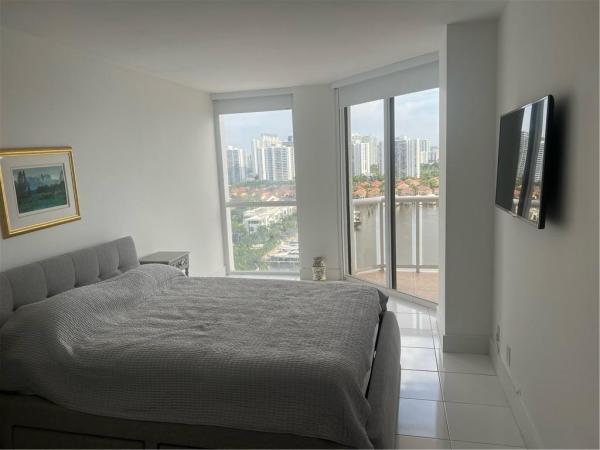 Harborside At The Waterways, 3640 Yacht Club Dr #1407, Aventura, Florida 33180, image 2