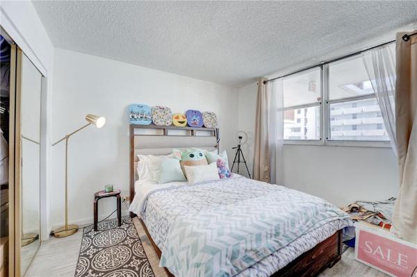 Eastern Shores White House, 3660 NE 166 St #604, North Miami Beach, Florida 33160, image 2