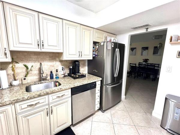 The Palms At Boca Teeca, 5260 NW 2nd Ave #307, Boca Raton, Florida 33487, image 2