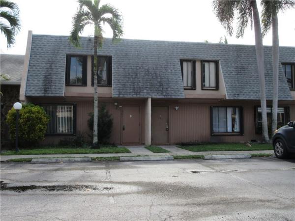 Village Townhouses At Jacaranda, 591 N University Dr #32, Plantation, Florida 33324, image 1