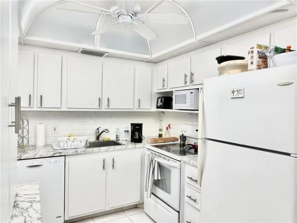 Oakridge, 294 Oakridge Q, Deerfield Beach, Florida 33442, image 3