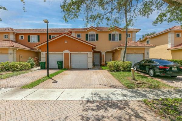 Catalina Place, 6413 Catalina Ln, Tamarac, Florida 33321, image 1