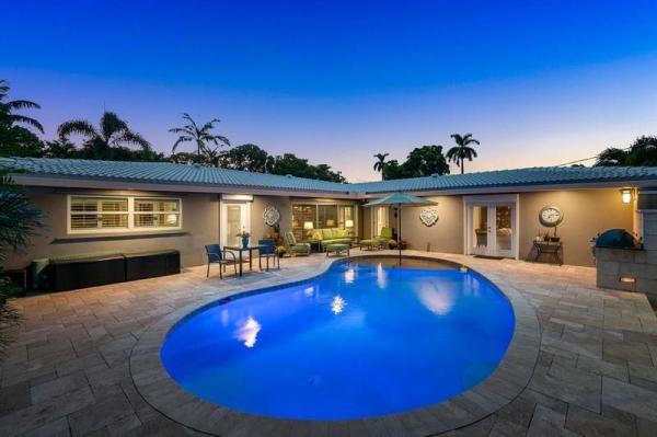 Central Golf Of Hollywood, 211 Entrada Dr, Hollywood, Florida 33021, image 1