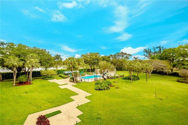 The Forest, 900 Saint Charles Pl #309, Pembroke Pines, Florida 33026, image 1